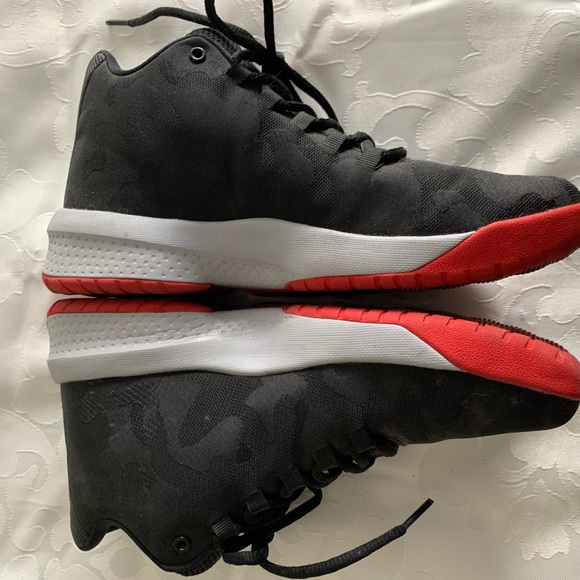 Air Jordan 11 black youth size 6 authentic - Picture 4 of 10